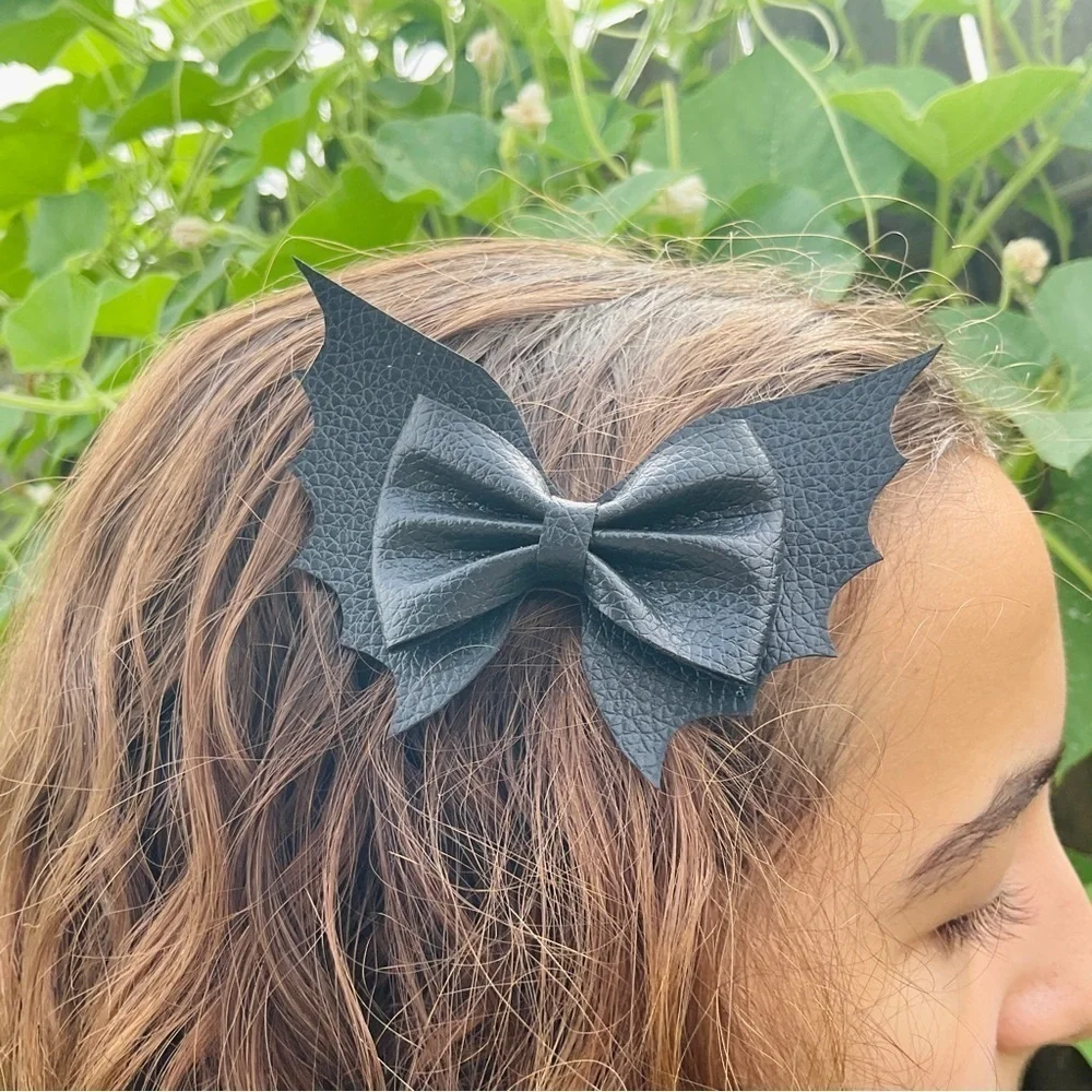 Halloween Bow Barrettes Set of 2 Bats Faux Leather Clip Costume Cosplay Party 4”